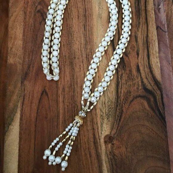 Faux Pearl Tassel Pendant Necklace - Picture 2 of 3